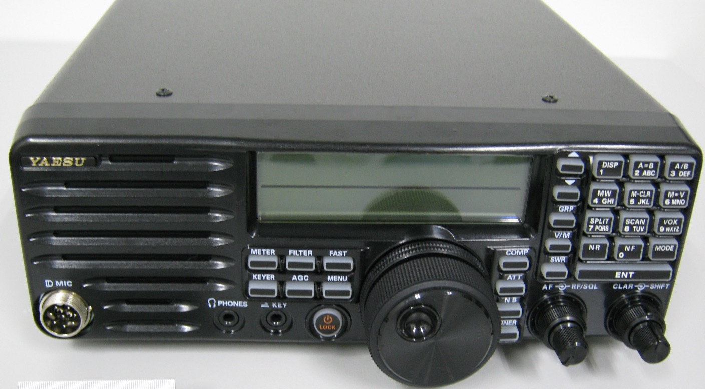 FT-410-YAESU-Front